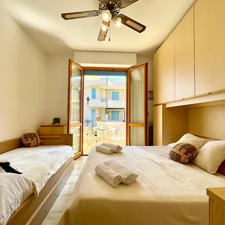 2 Locali A 600 Mt Dal Mare - Free Parking Apartament